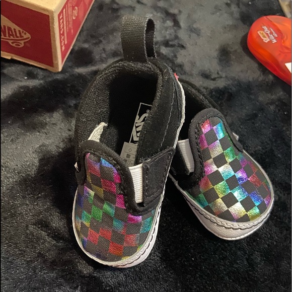 Vans Slip on Iridescent Checkered Crib shoe - Picture 2 of 5